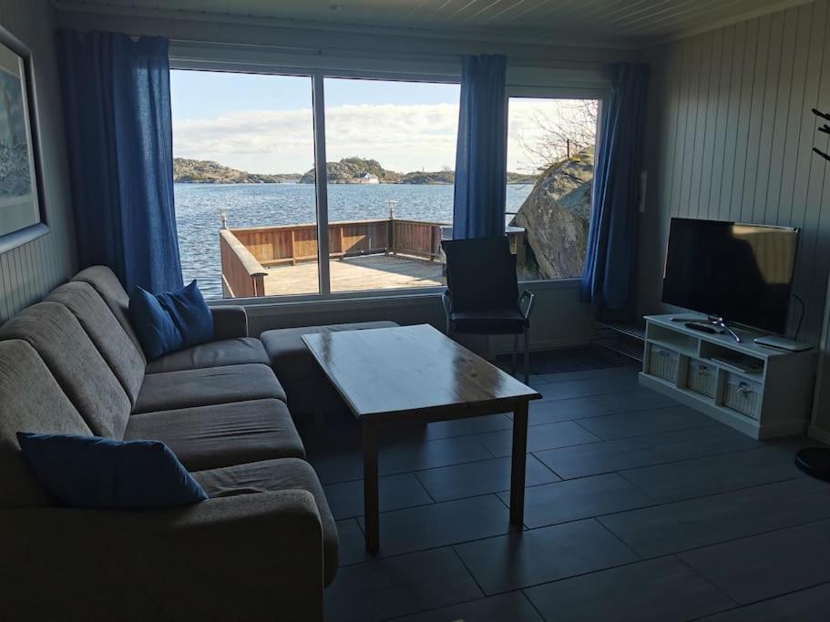 Ferie Pa Bryggekanten I Kristiansand, Flekkeroy Kültér fotó
